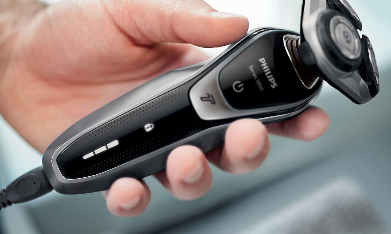 Czarno-srebrna golarka Philips Shaver series 5000 S5320/06