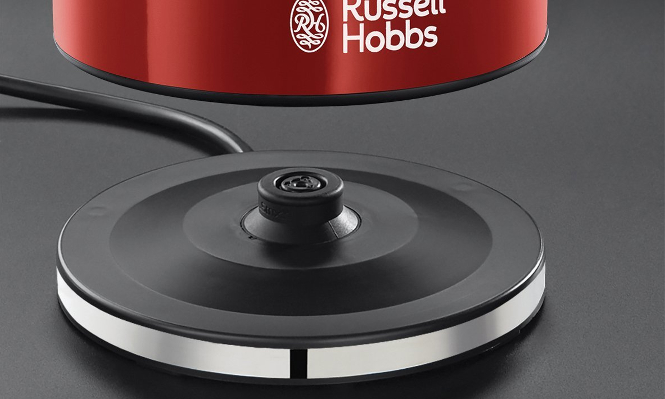 czajnik russell hobbs z obrotową podstawą