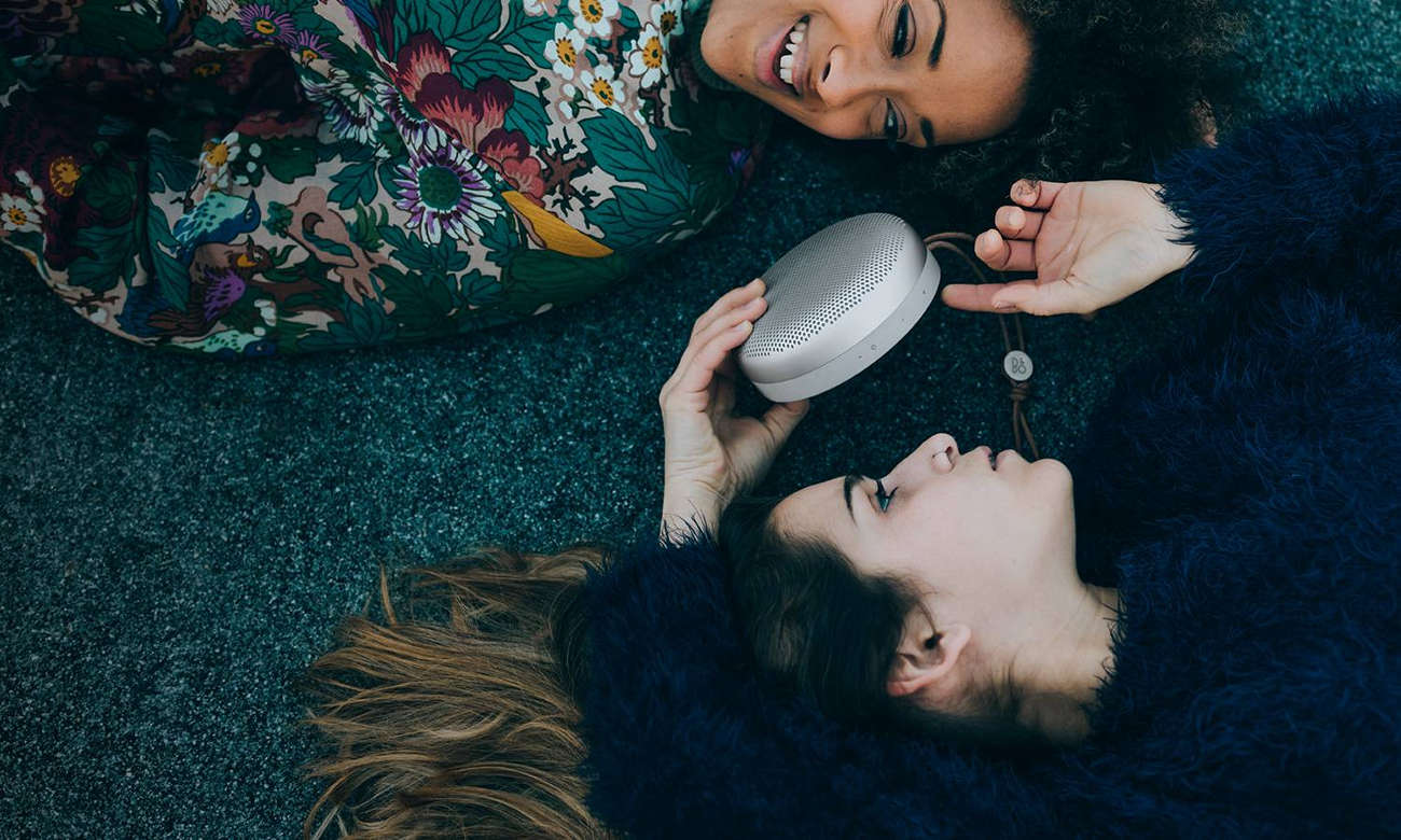 głośnik bezprzewodowy bluetooth Bang & Olufsen Beoplay A1 biały