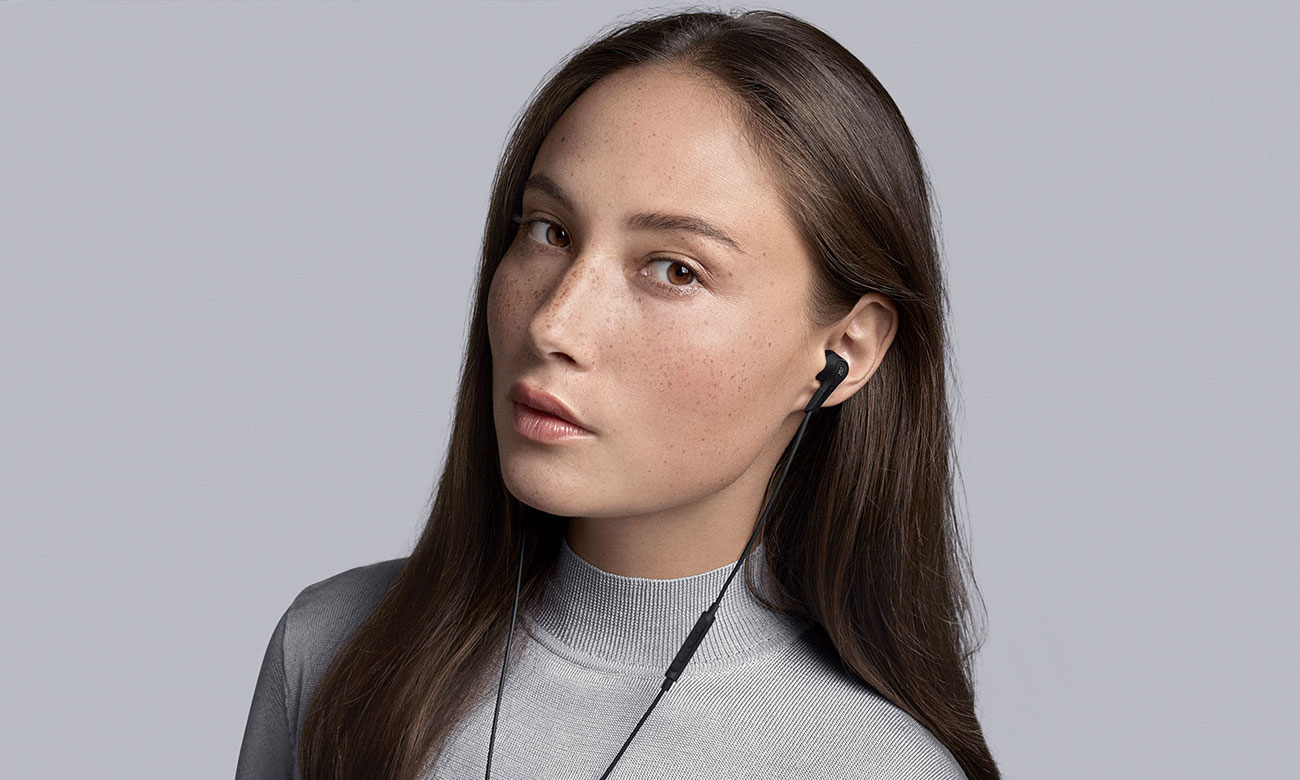 Lekkie Słuchawki Bang & Olufsen BEOPLAY E4 Czarny E4BLK ANC
