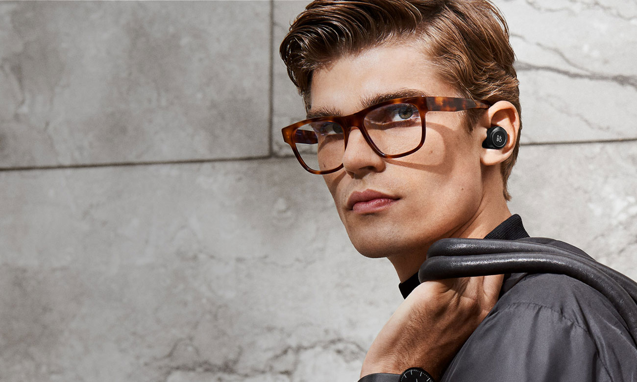 Słuchawki z akcesoriami Bang & Olufsen BEOPLAY E8 Charcoal Sand E8CS