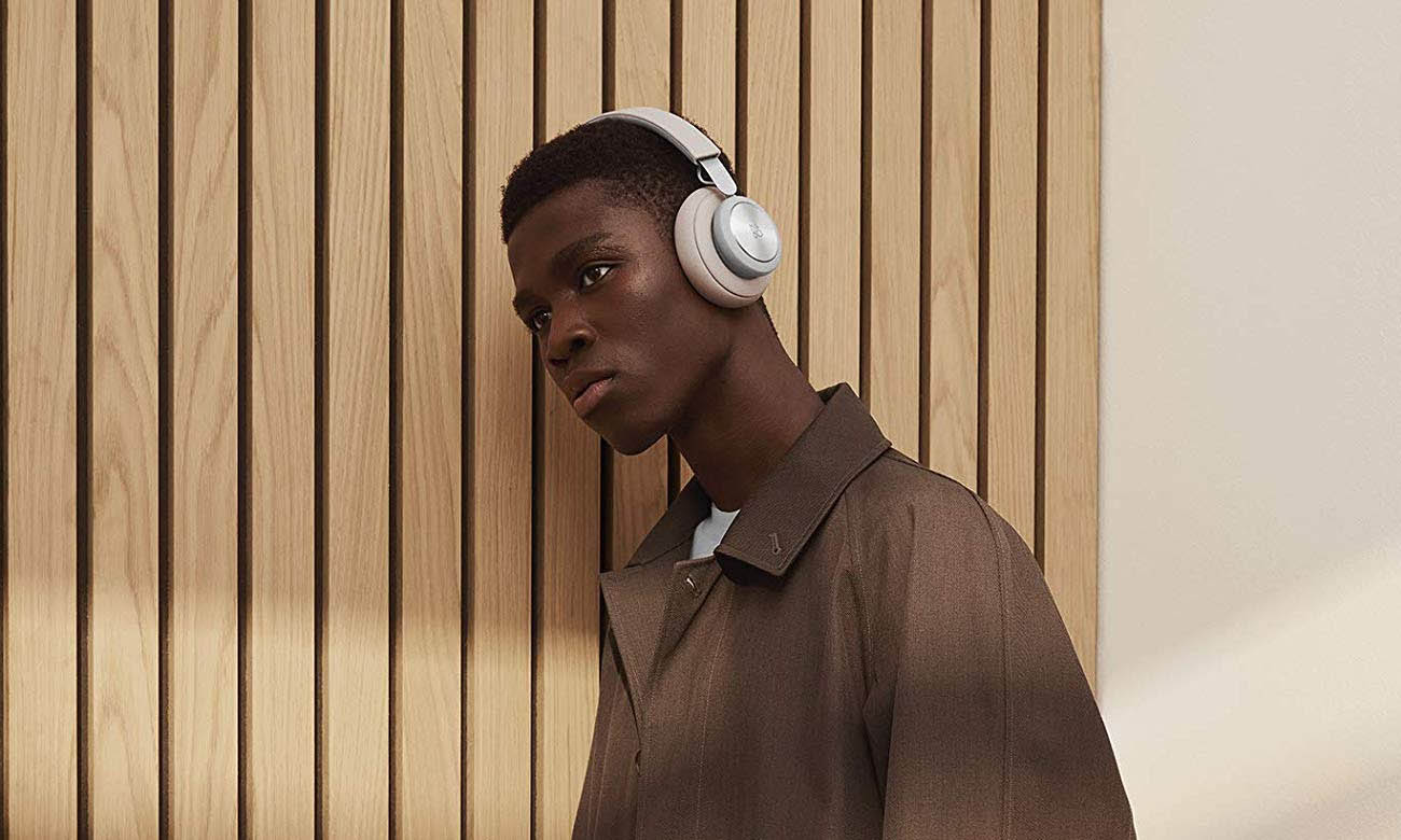 Sterowanie głosowe w słuchawkach Bang Olufsen BEOPLAY H4 Limestone