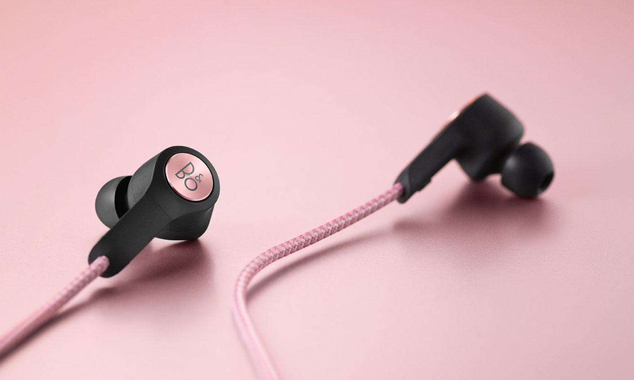 Marka Bang Olufsen BEOPLAY