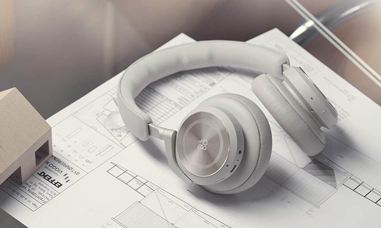 Designerskie słuchawki Bang Olufsen BEOPLAY HX Sand
