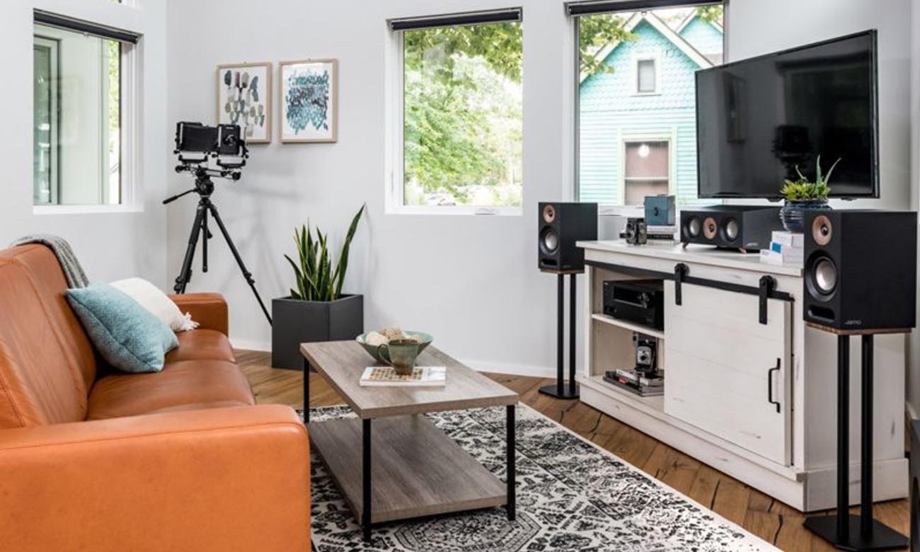 Elegancka Kolumna podstawkowa Jamo S803 Black