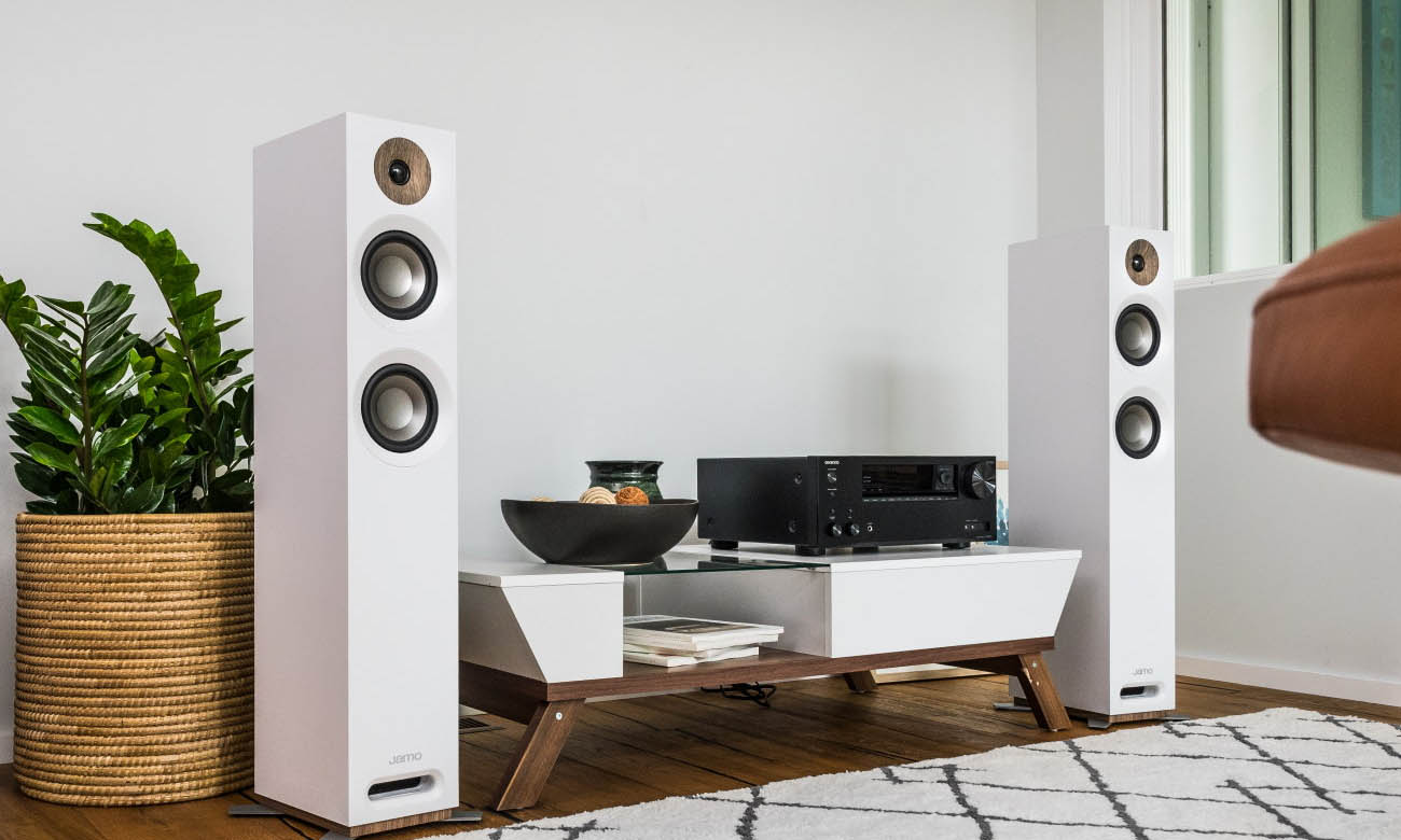 Elegancki zestaw kina domowego Jamo S807 HCS 5.0 Białe