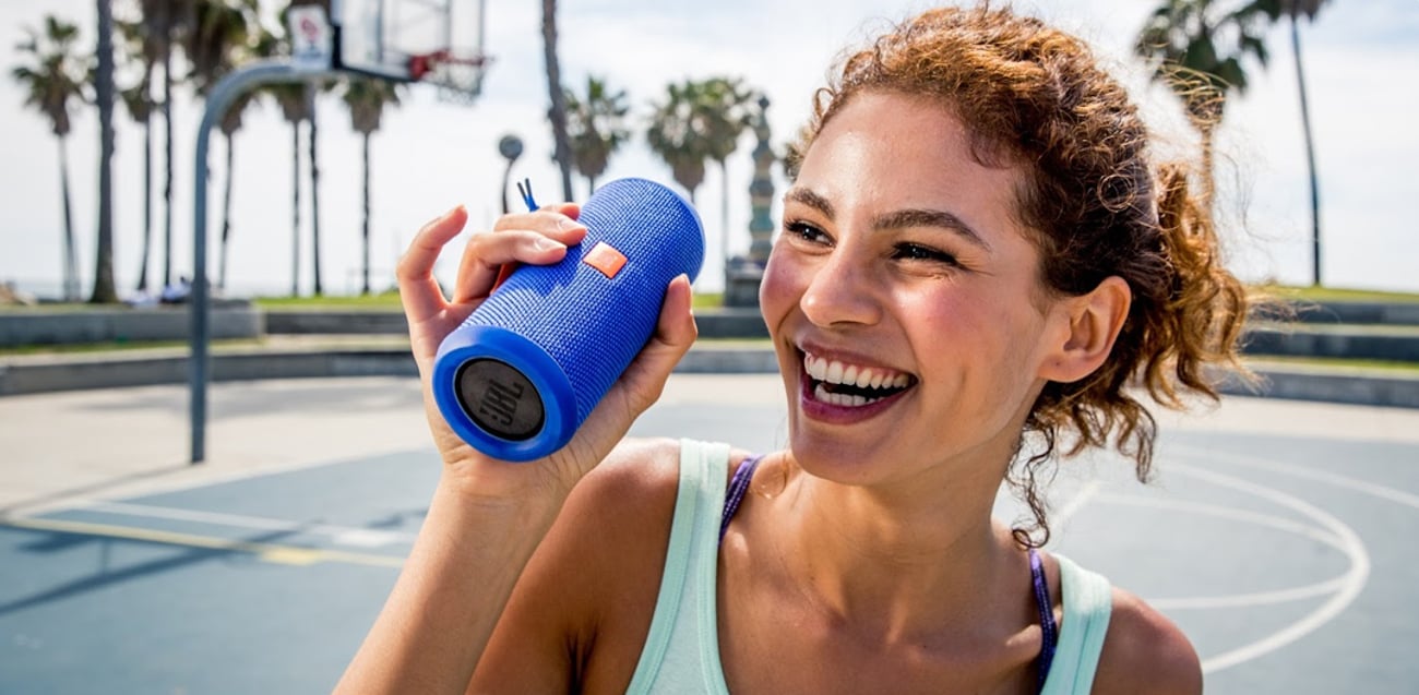 Funkcja zestawu głośnomówiącego głośnika JBL FLIP 3