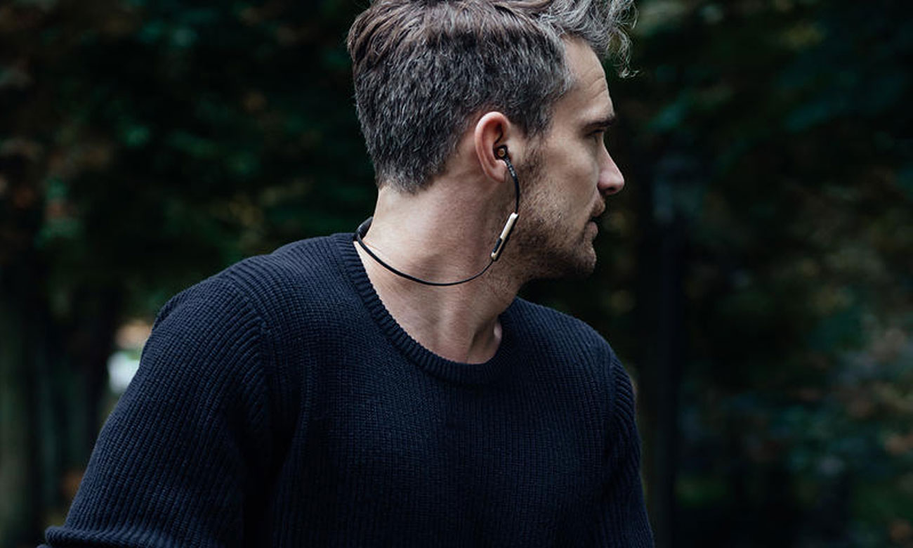 Łączność bluetooth w słuchawkach Jays a-Six Wireless