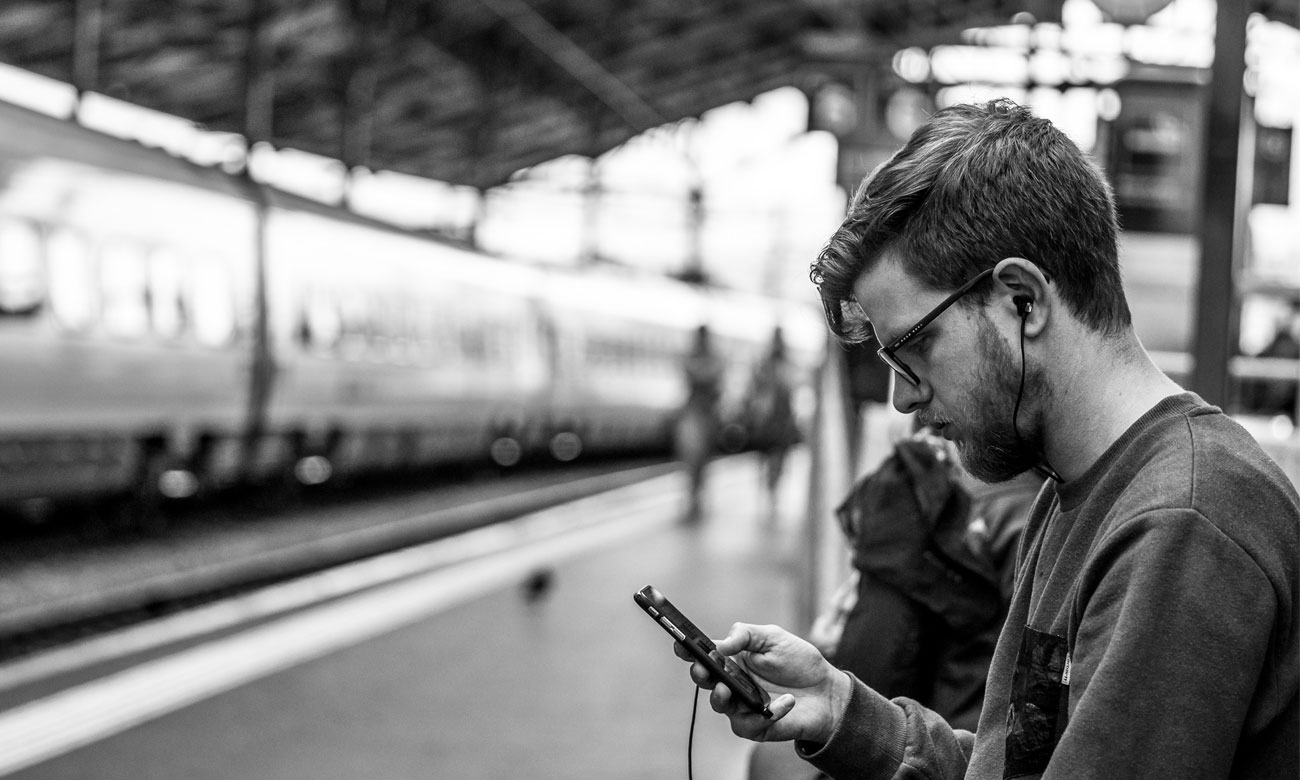 Białe słuchawki Philips SHE3015WT 