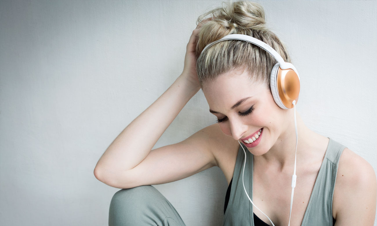 Biało-złote słuchawki Philips SHL4805RG