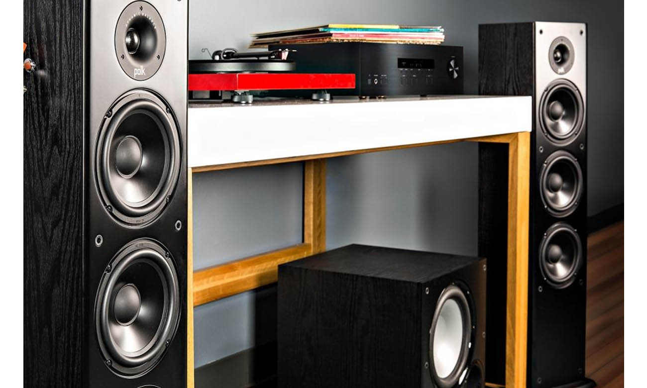 Kolumna głośnikowa z membraną bierną Polk Audio T50 czarna