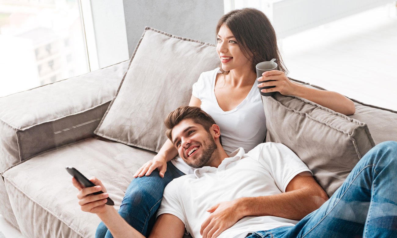 Cienka konsrukcja niewielkiego telewizora Manta LED4004T2 PRO