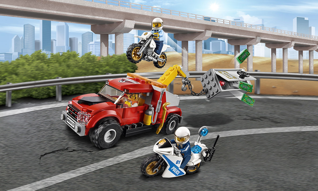 LEGO® City Eskorta policyjna 60137