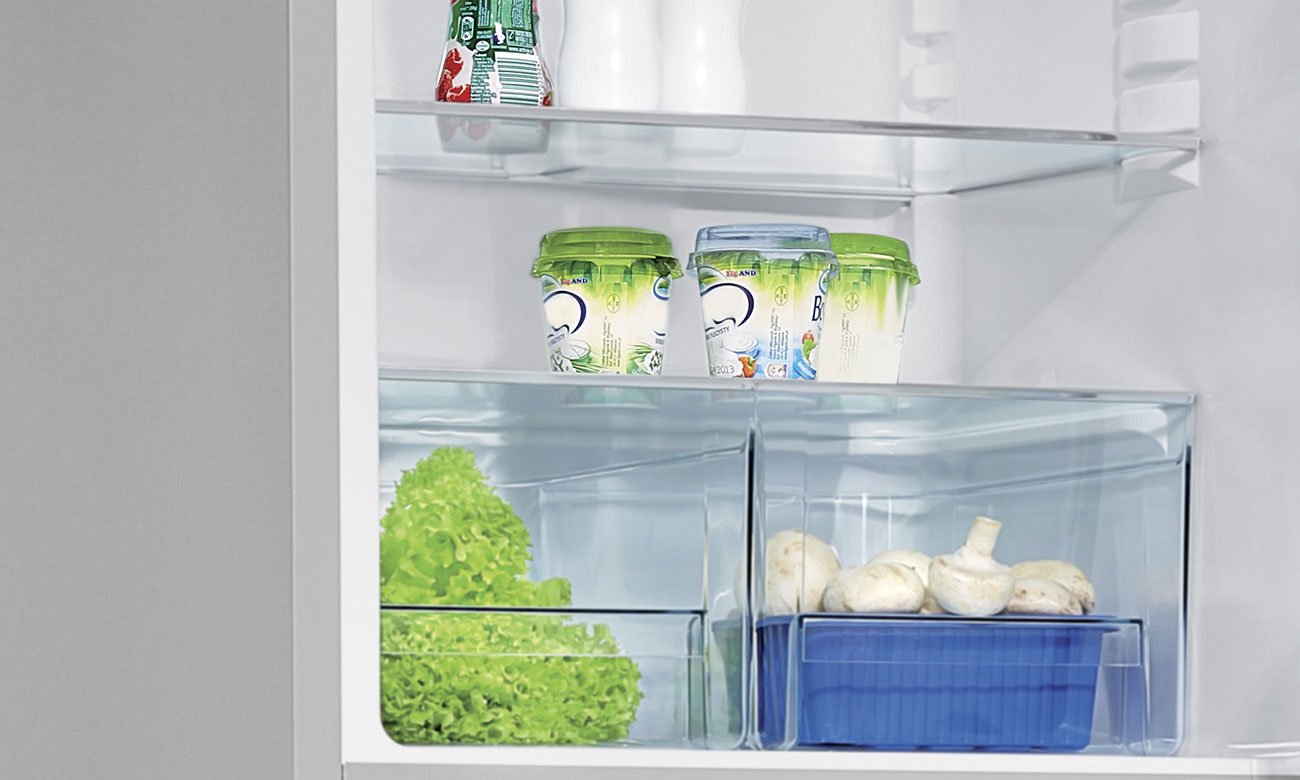Szuflada na warzywa i owoce w lodówce Amica FK328.4X
