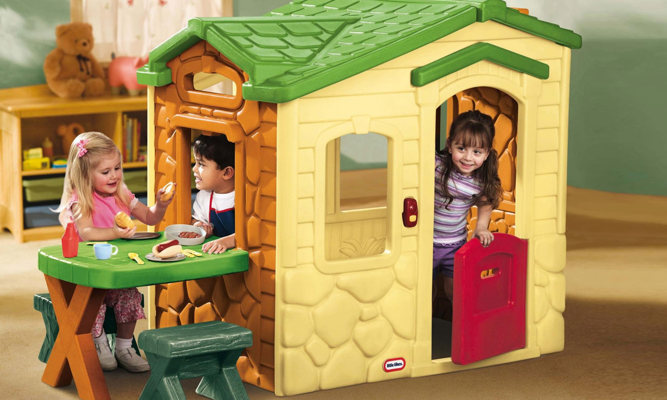 Little Tikes Domek z patio Natural