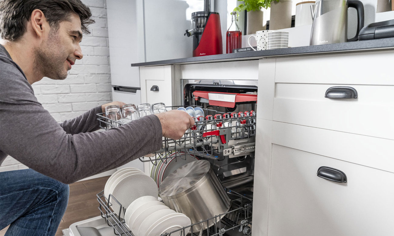 System Up&Down w zmywarce Amica DFM436ACSH