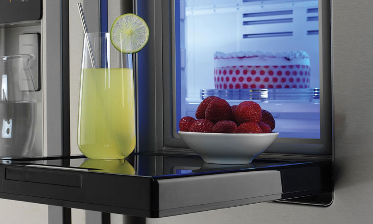 Mini Bar w Beko GNE134631X