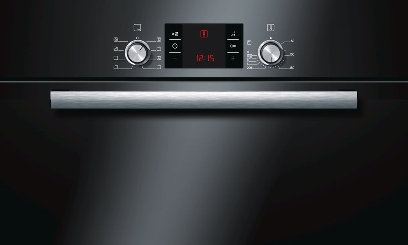Bosch HBA43T150E ma wyświetlacz