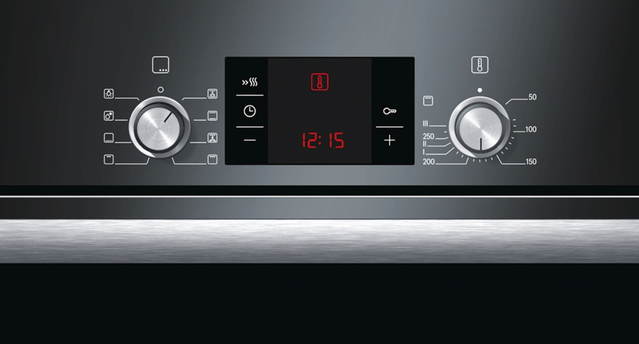Bosch HBG23B360R ma wyświetlacz