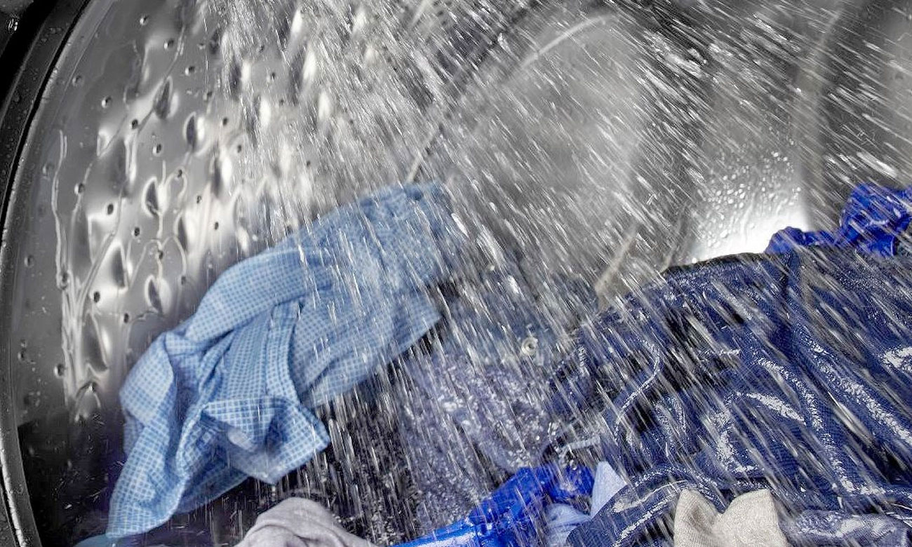 Oszczędne pranie, dzięki technologii ActiveWater w pralce Bosch WAT2467KPL