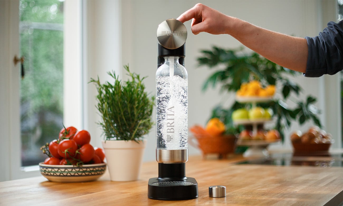 Saturator do wody Brita SodaOne czarny prosta obsługa