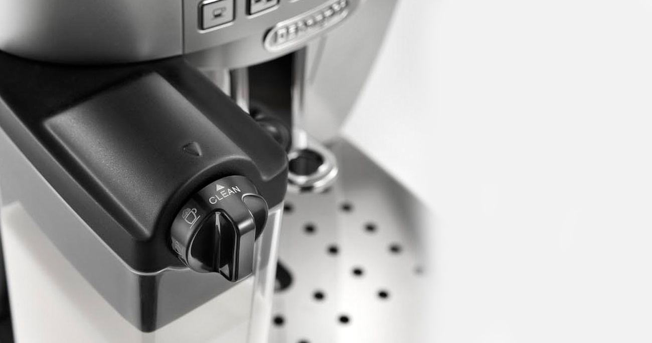 Ekspres do kawy DeLonghi Magnifica S ECAM 22.360S 1450W 15 bar srebrny ekspres z wbudowanym młynkiem