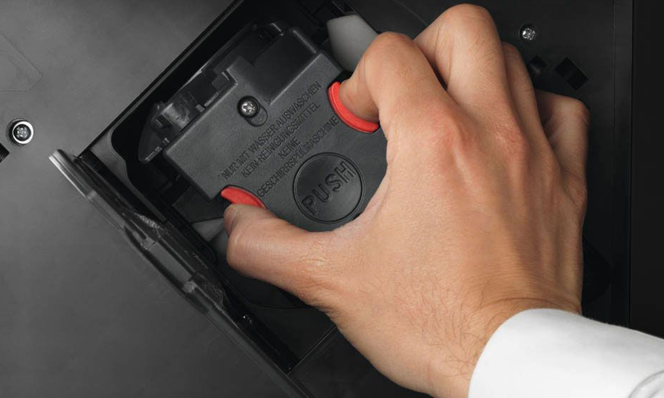 Wyjmowany blok zaparzający w ekspresie DeLonghi ECAM 23.420.SB