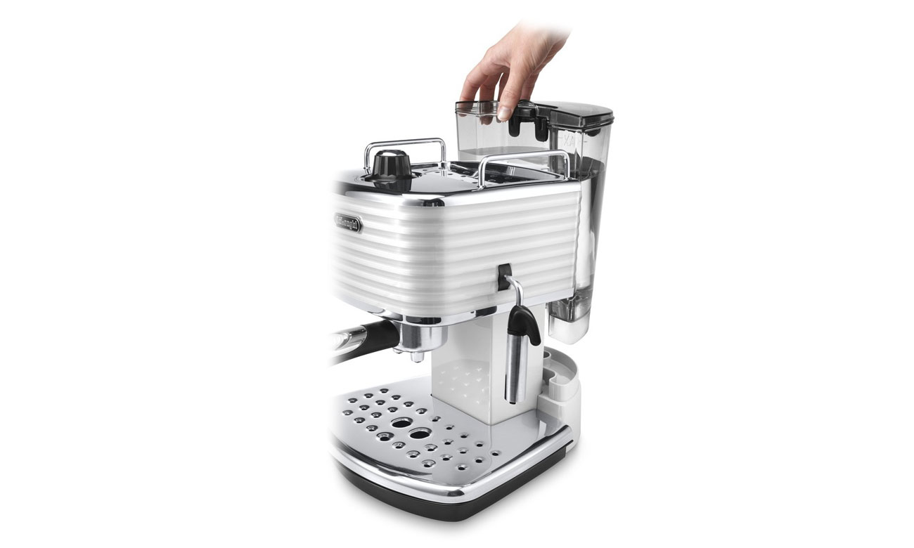 Oszczędny ekspres DeLonghi ECZ 351.W z wyjmowanym zbiornikiem na wodę