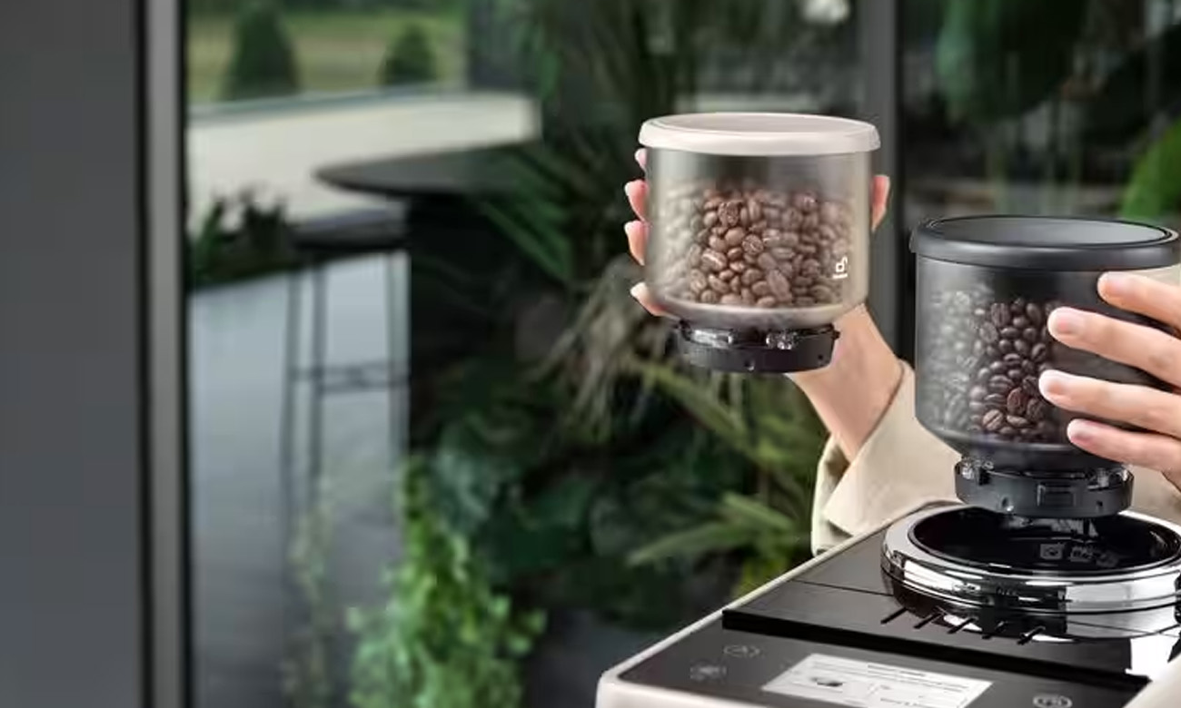 Ekspres do kawy DeLonghi Rivelia Sand Beige EXAM440.55.BG