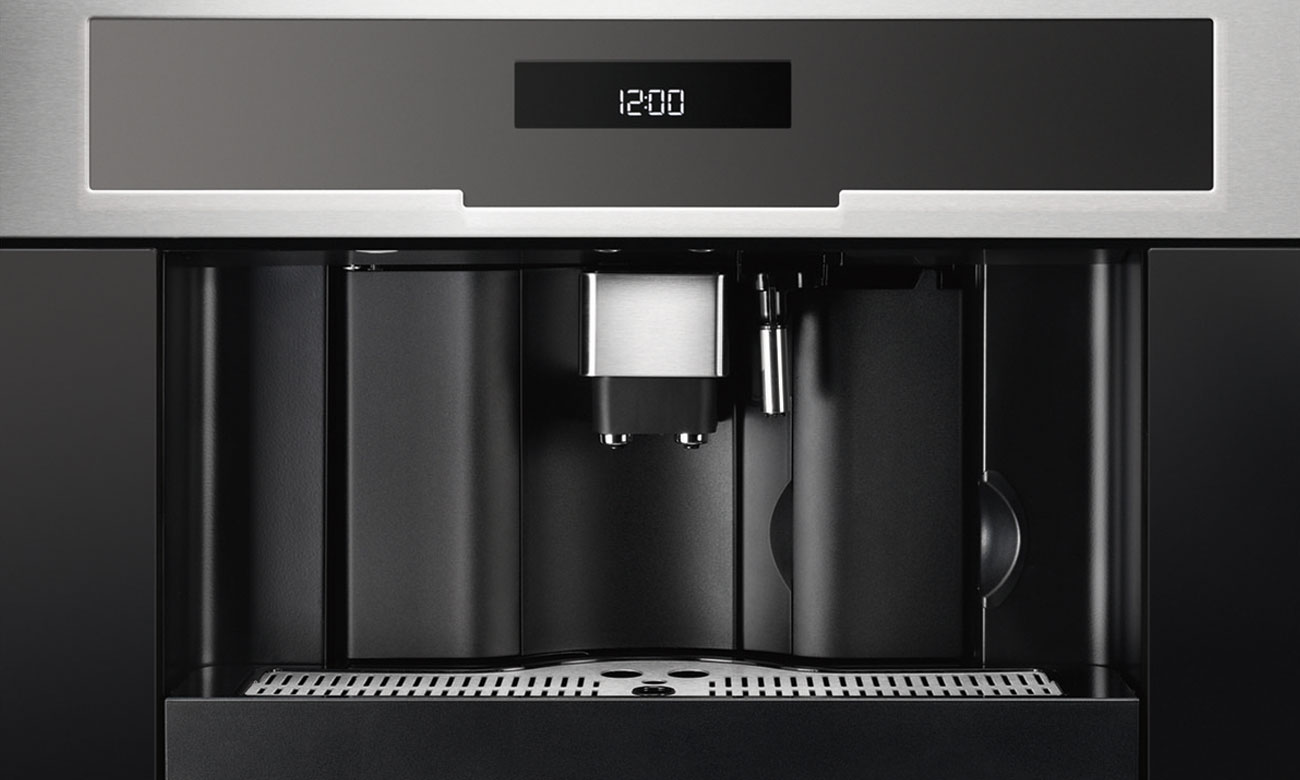 Sterowanie Touch Control w Electrolux EBC54524OX