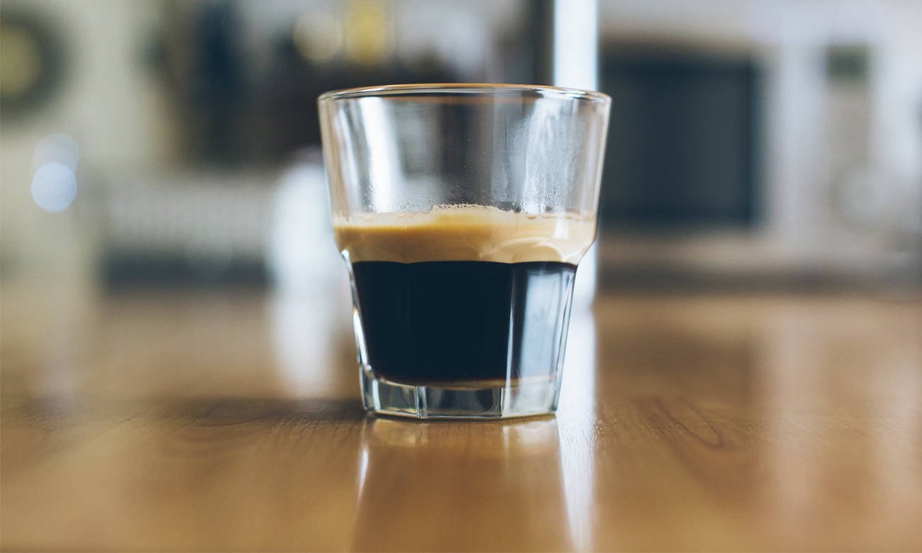 Espresso z ekspresu Electrolux EEA111