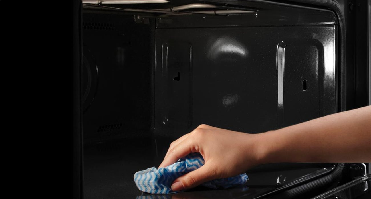 piekarnik electrolux EEA4545POX jest łatwy do czyszczenia