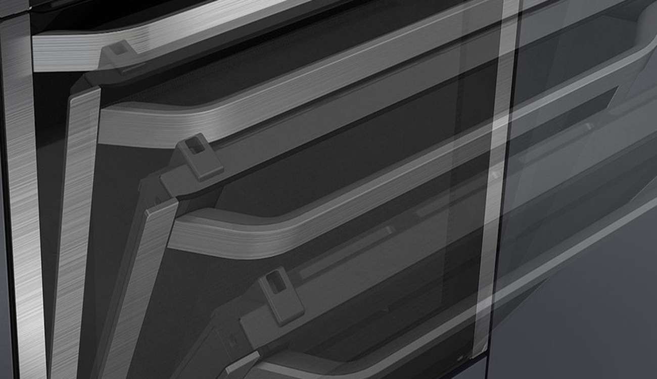 Electrolux EOB5351AOX łatwo domykalne drzwi