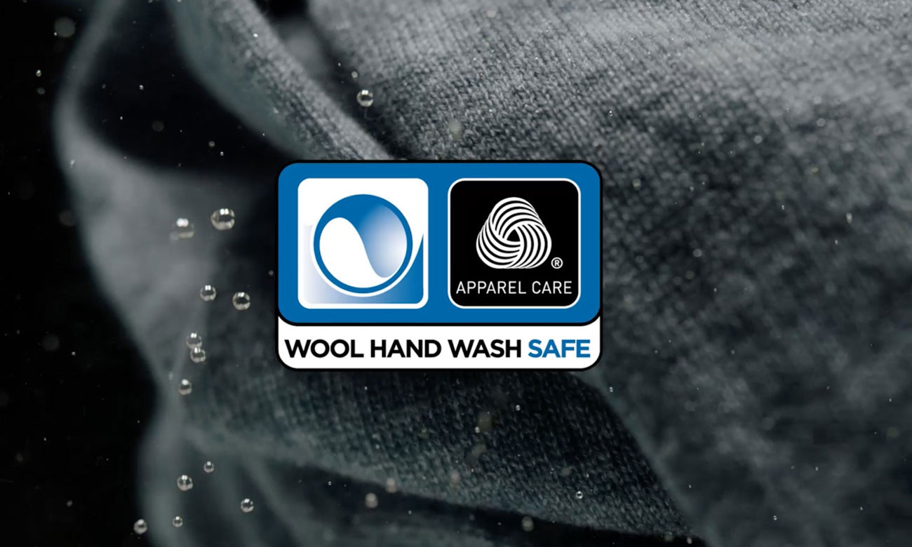 Ochrona wełnianych tkanin, dzięki Certyfikatowi Woolmark w pralce Electrolux EWT1062IFW