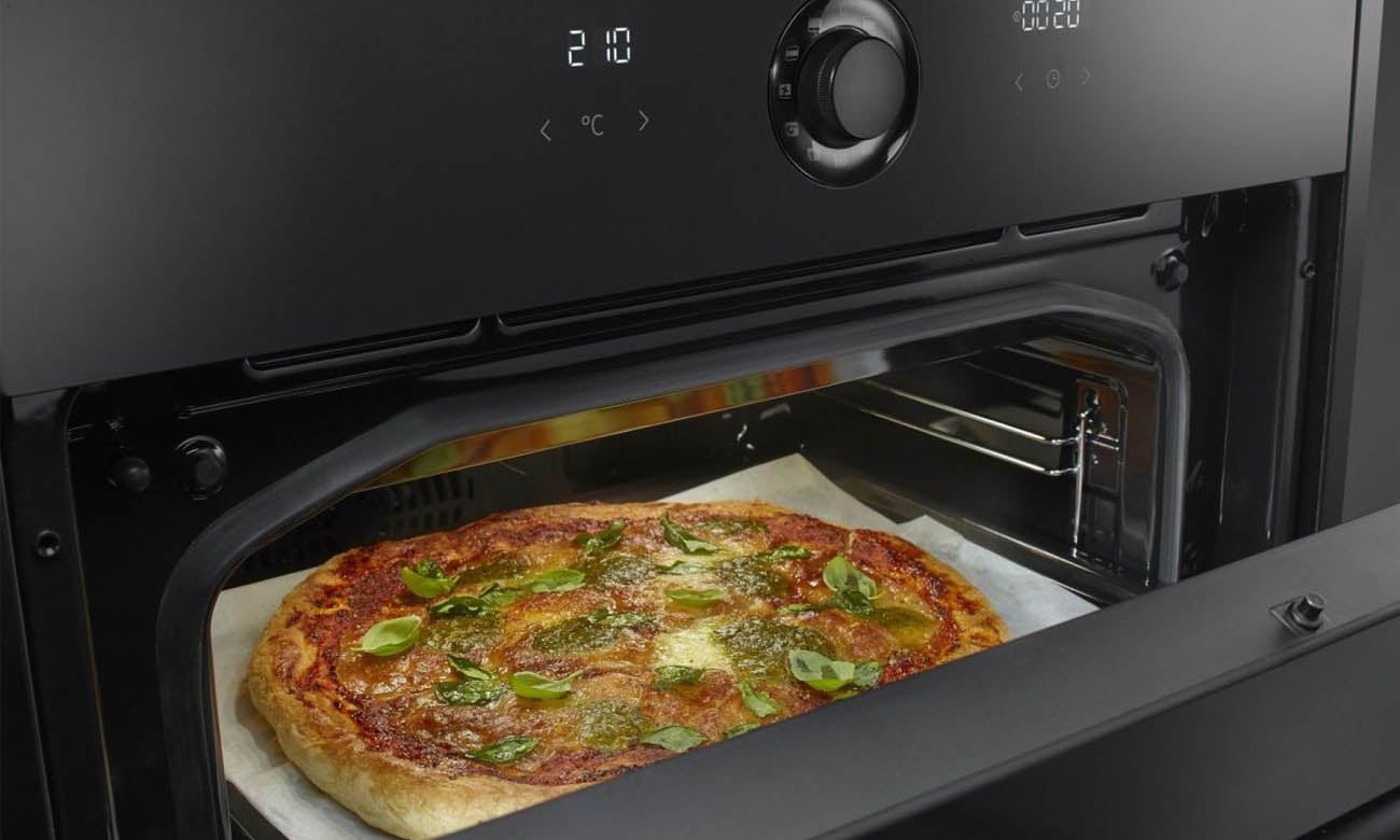 Równomierne pieczenie Gorenje BO76SYB