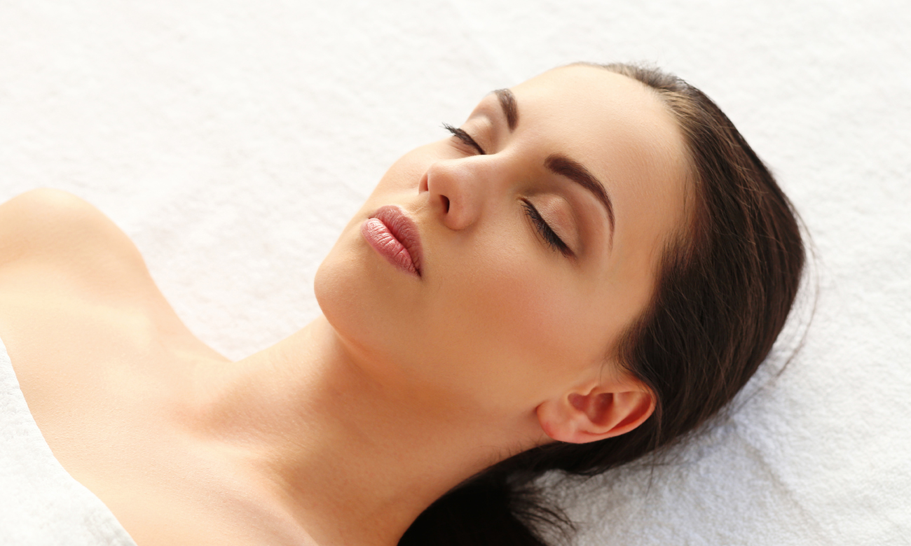 Urządzenie do usuwania wągrów i zaskórników Inface Blackhead Remover kolor różowy MS7000