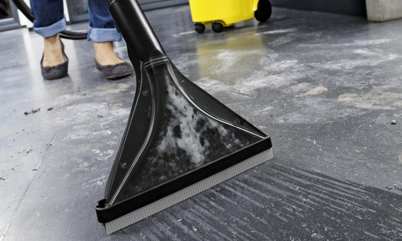 Odkurzacz Karcher 1.081-200.0 ma mocny silnik 1400 W