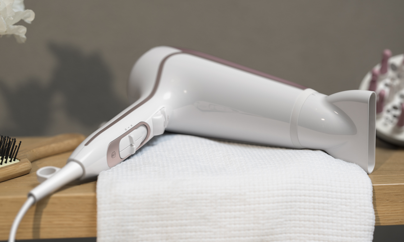Suszarka do włosów Philips DryCare Advanced BHD186/00 ustawienia temperatury i prędkości nadmuchu