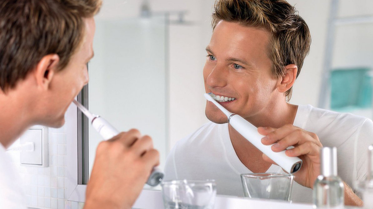 Końcówki Philips Sonicare HX6014/39 poczas szczotkowania