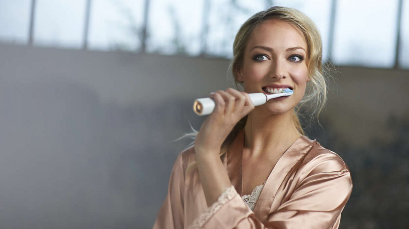 Końcówki Philips Sonicare HX9002/07 w akcji