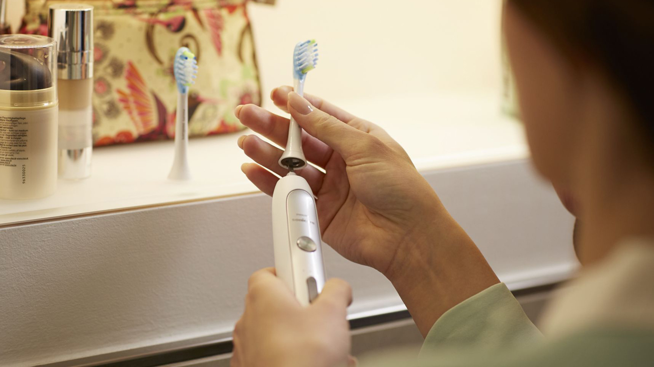 Końcówka końcówki AdaptiveClean HX9044/07 4sztuki  HX9044/07 - Szczoteczka do zębów  Philips - poprawa zdrowia dziąseł oraz wybielanie zębów