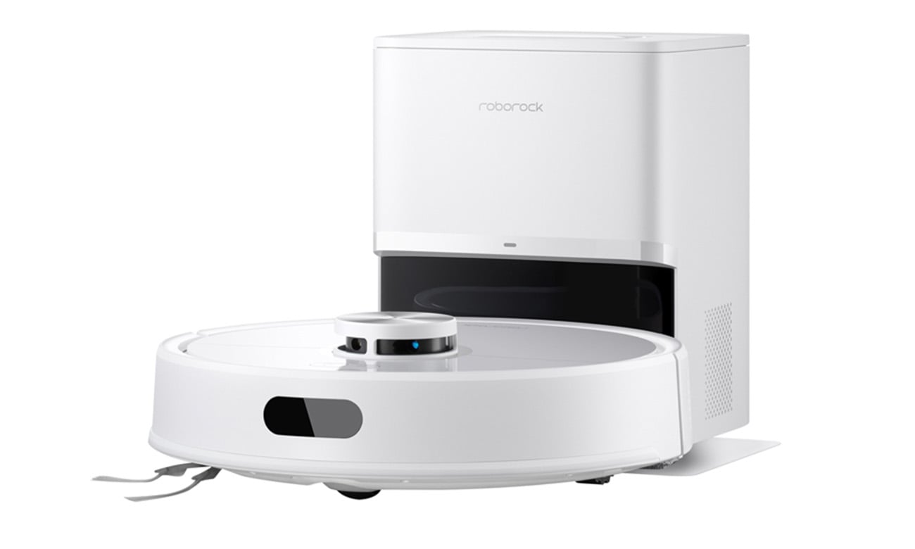 Robot sprzątający Roborock Q7 TF + White na białym tle ze stacją ładującą