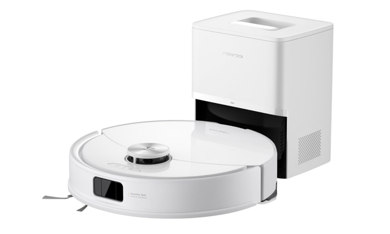 Robot sprzątający Roborock Q10 VF+ White na białym tle ze stacją ładującą