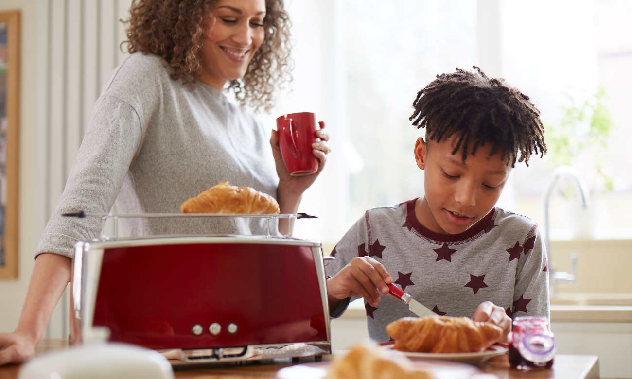Toster Russell Hobbs 23250-56