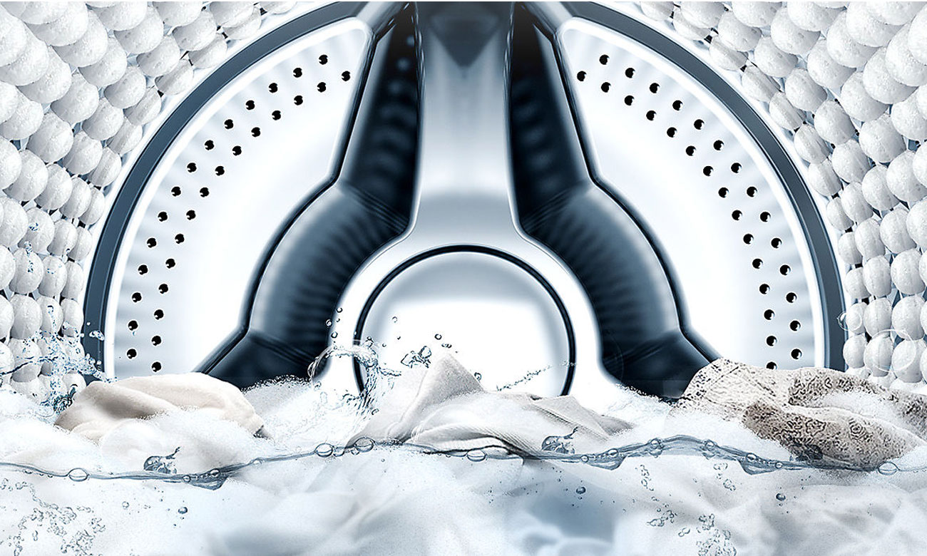 łatwe usuwanie zabrudzeń, dzięki funkcji aktywnej piany Bubble Soak w pralce Samsung WW70J5346FW