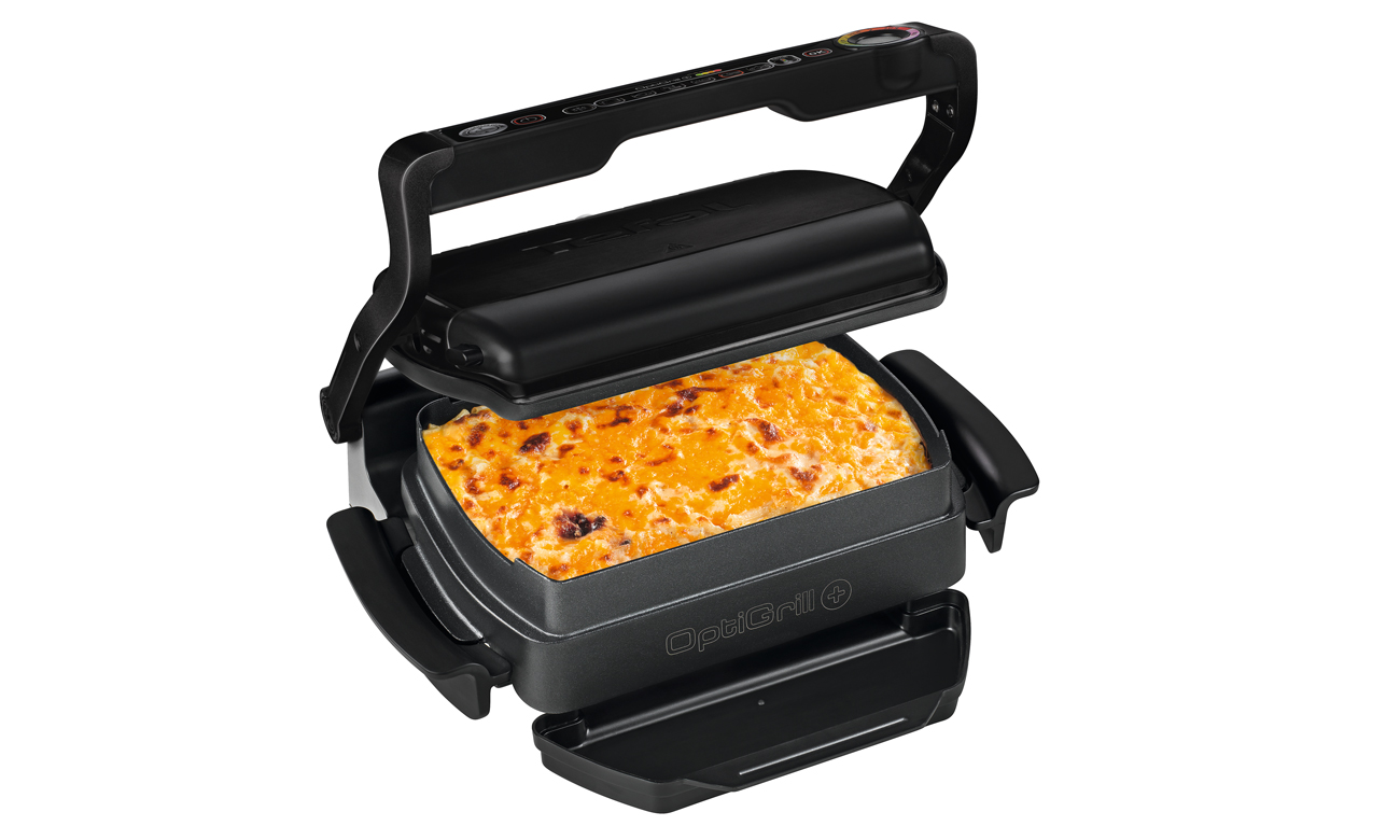 Grill elektryczny Tefal GC714834 ma formę do pieczenia w zestawie