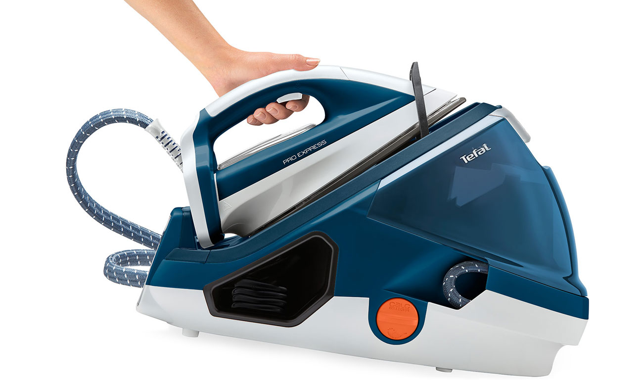 Żelazko z generatorem pary Tefal Pro Express GV7850 jest proste w obsłudze