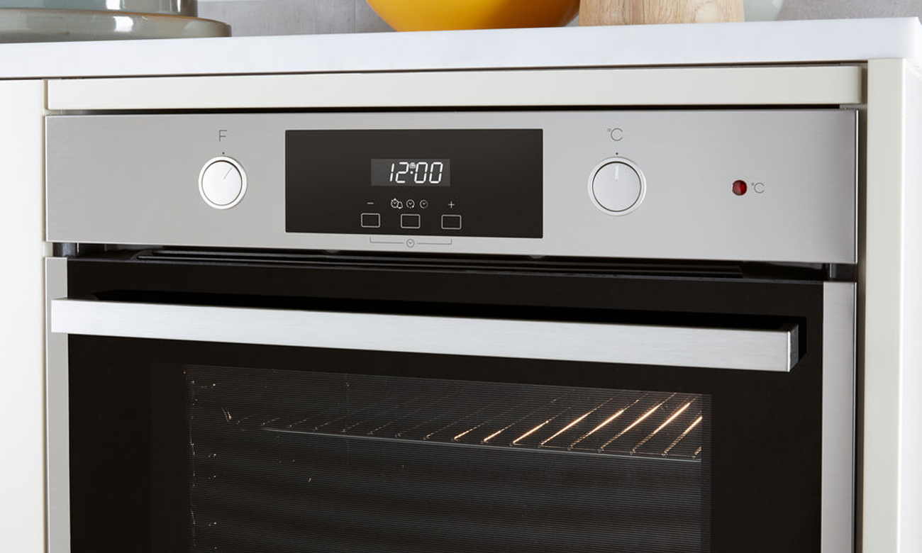 Whirlpool AKP9786IX wyposażony w tradycyjne programy pieczenia