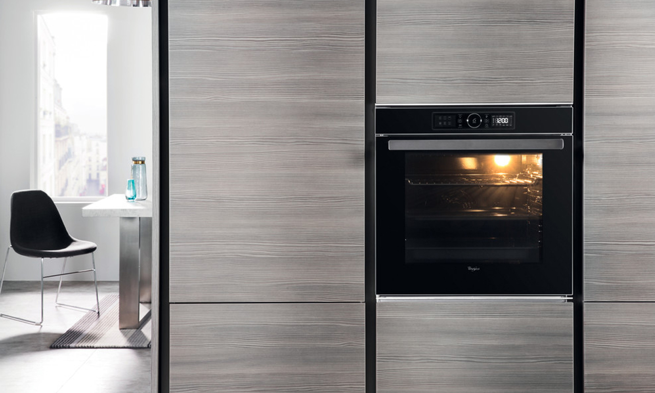 Piekarnik do zabudowy Whirlpool AKZM8480NB