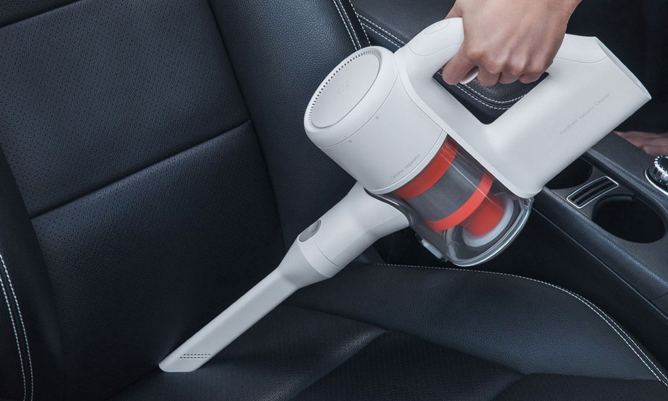 Odkurzacz Xiaomi Mi Handheld Vacuum Cleaner ma wbudowany ręczny odkurzacz